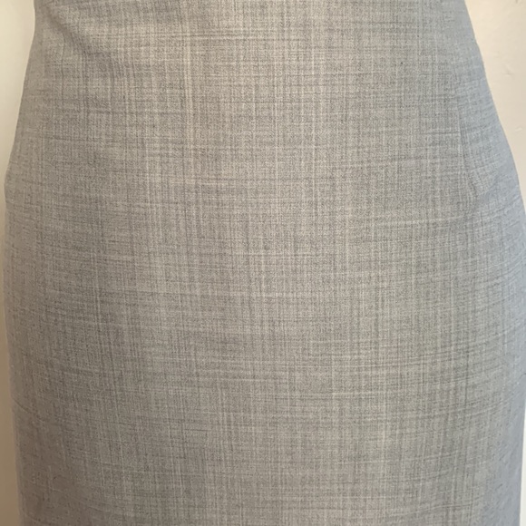 EXPRESS Midi Skirt - Picture 2 of 8